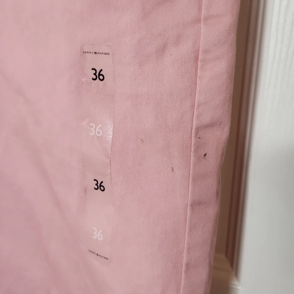 Tommy Hilfiger TH Flex salmon pink Nantucket Red chino shorts size 36
